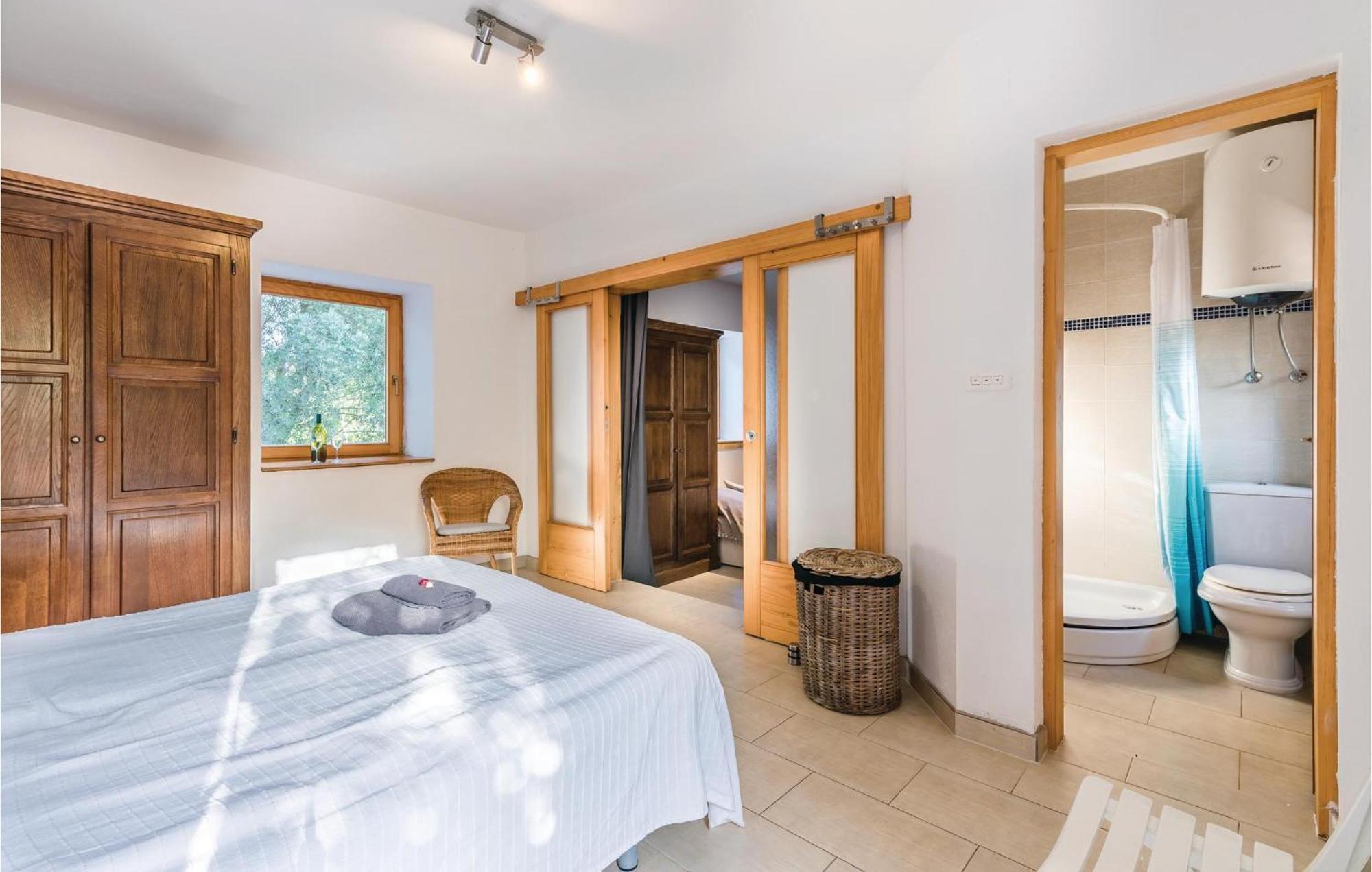 Nice Home In Zgaljici With Outdoor Swimming Pool Skrbcici Экстерьер фото